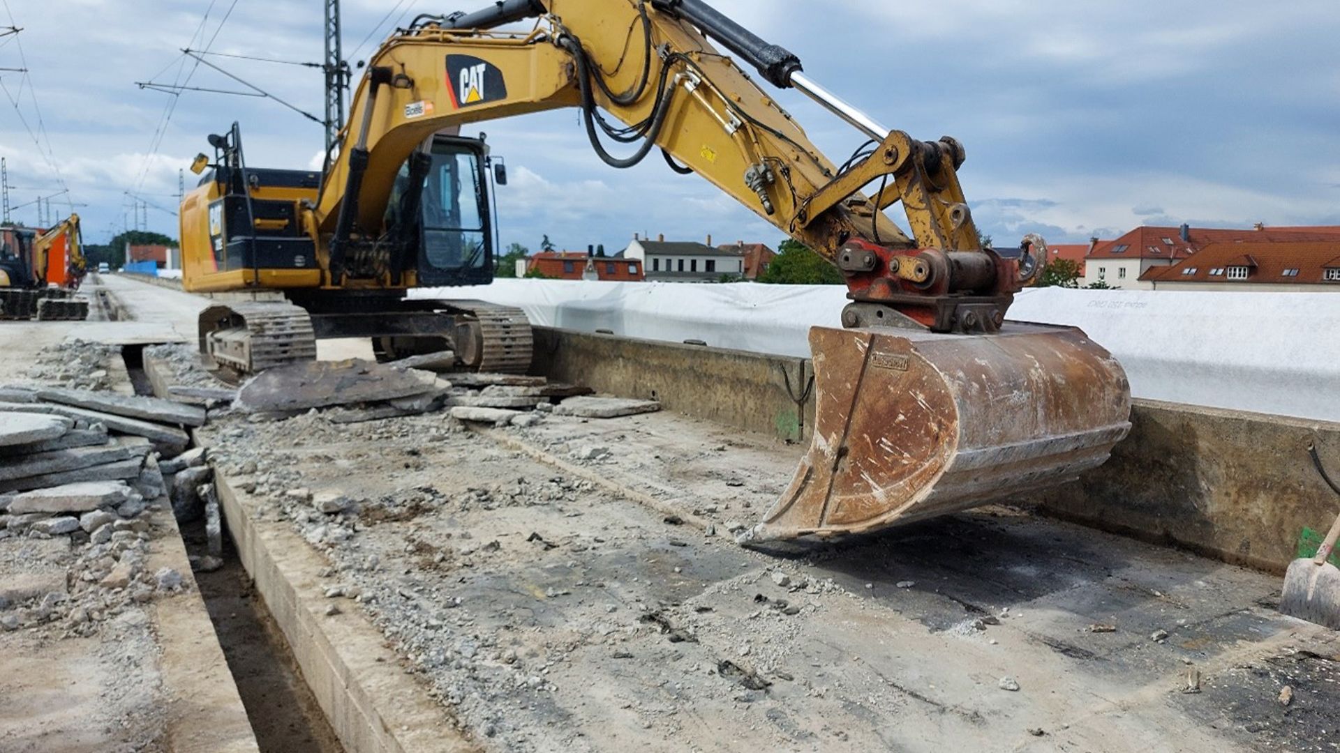 Renovation of the Road Deck on the Wahrener Viaduct