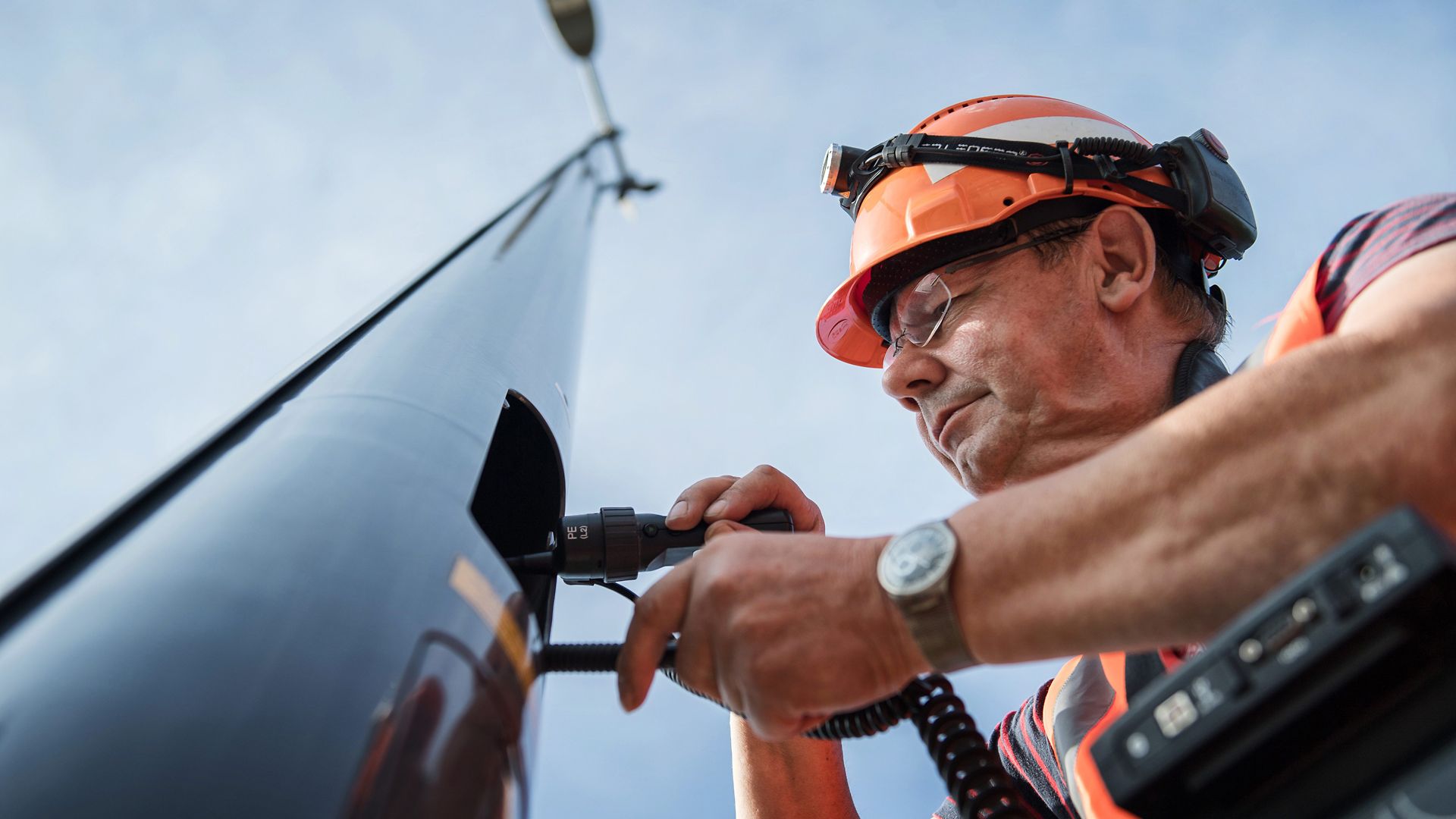 Monteur der Elektroenergieanlagen