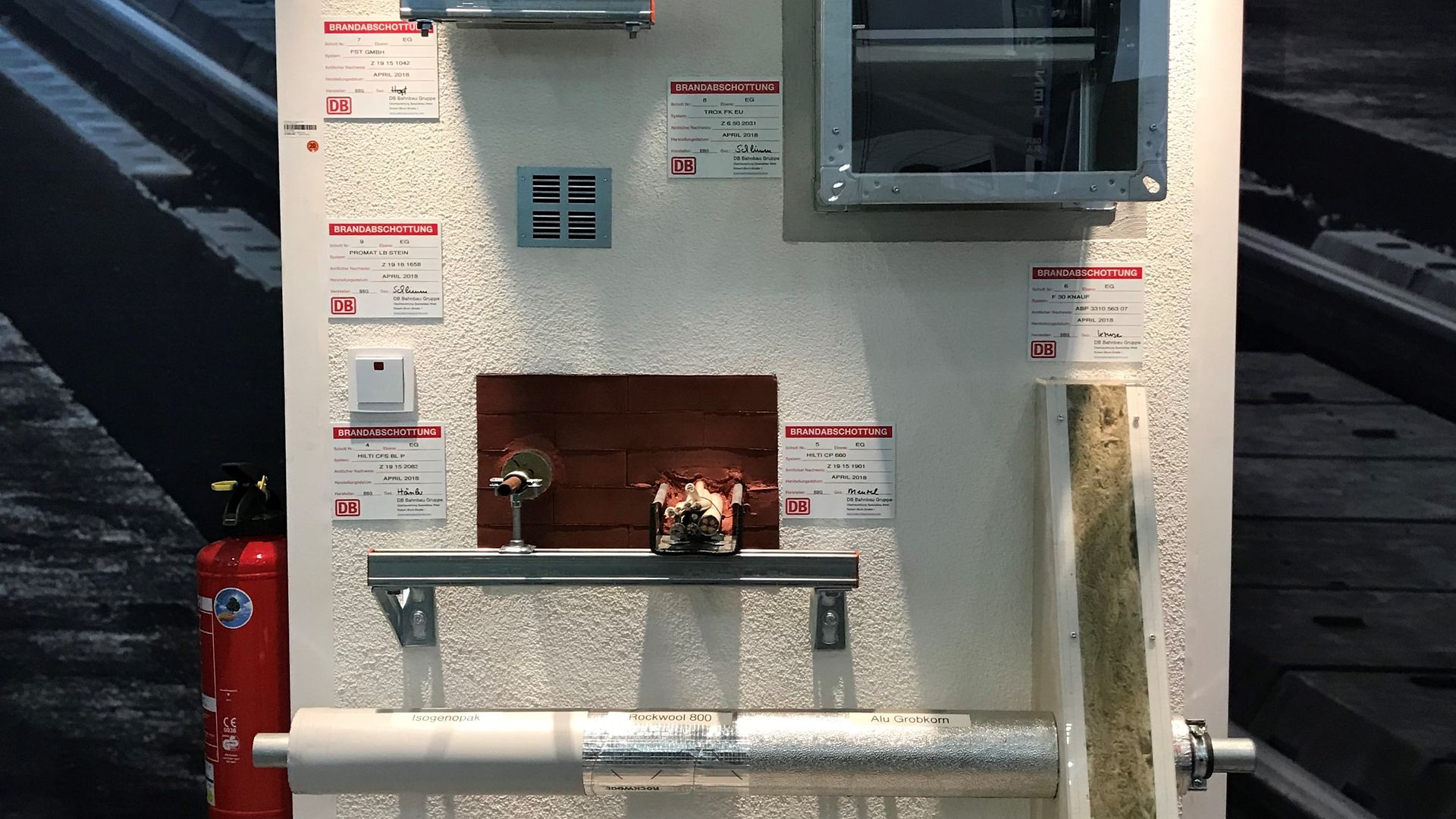 Exponat, welches sämtliche Maßnahmen zum baulichen Brandschutz veranschaulicht.