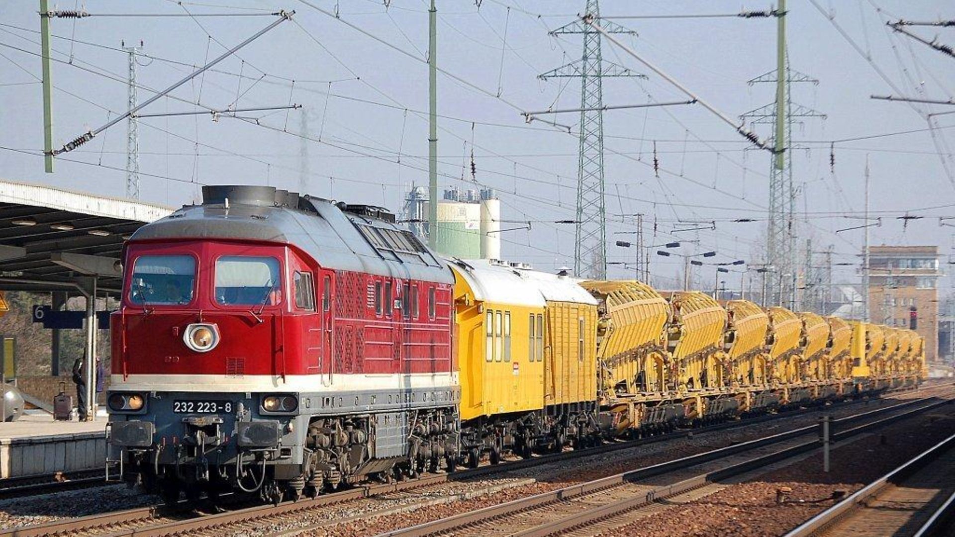 Förderfahrzeug der Baureihe 232