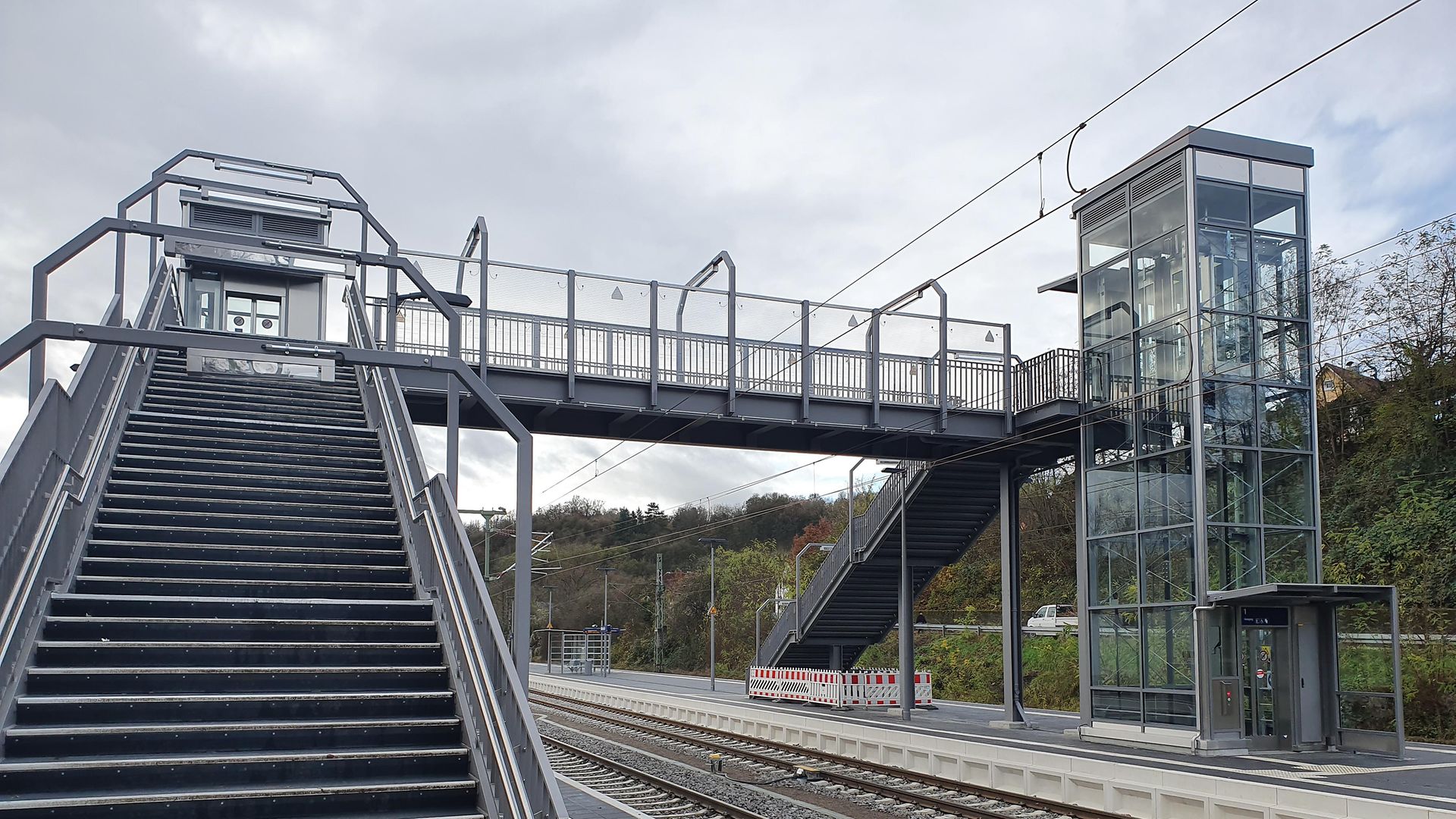 Provisorischer Bahnsteig